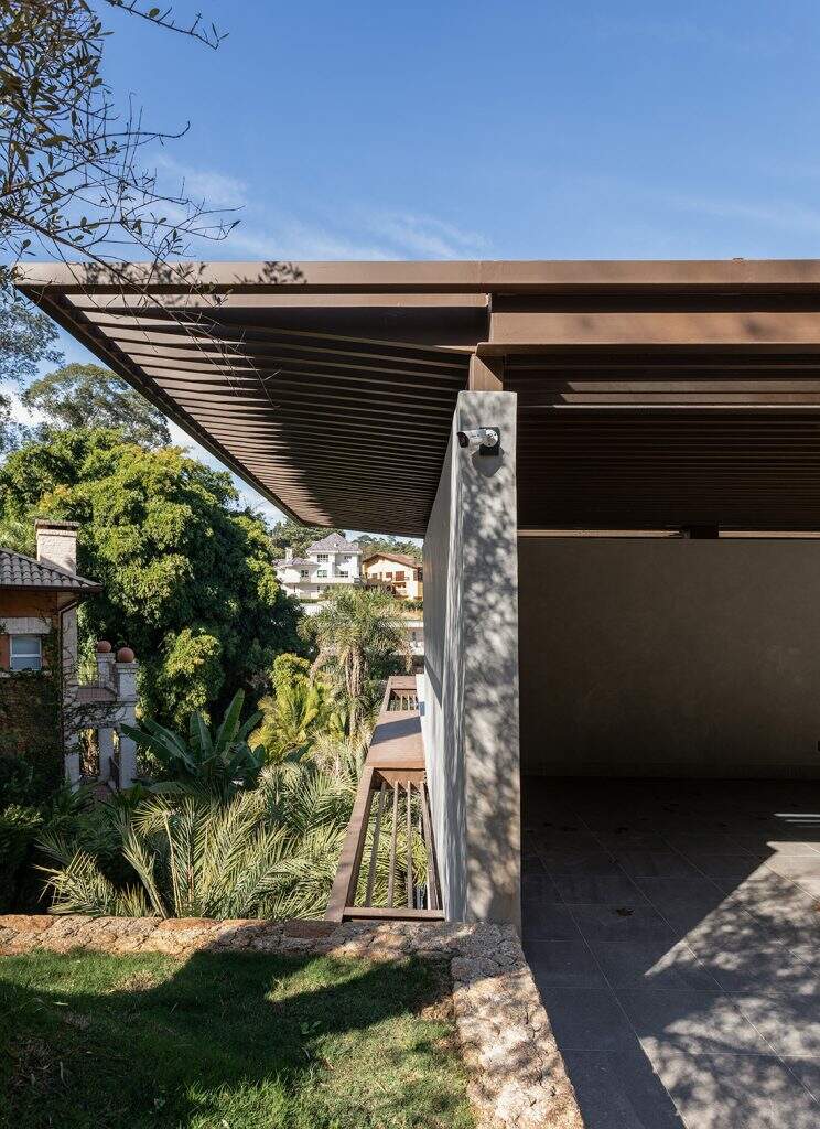 Padovani Arquitetos: pórtico de concreto 