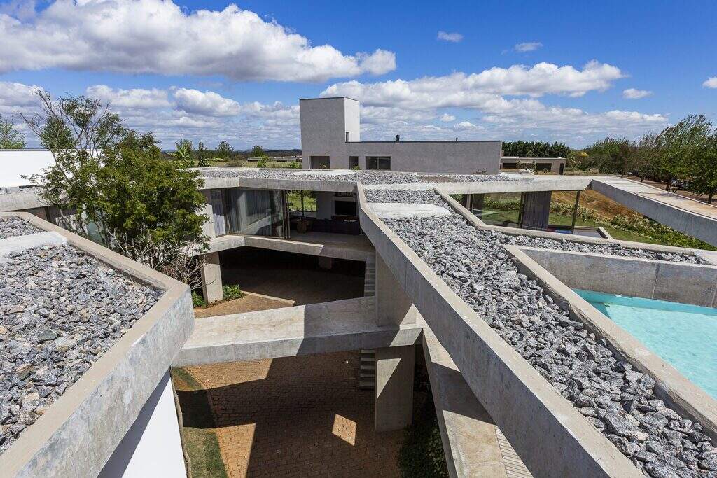 FGMF: Casa Subtração paisagismo